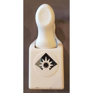 Martha Stewart Medium Starburst Corner Paper Punch Scrapbooking Crafts